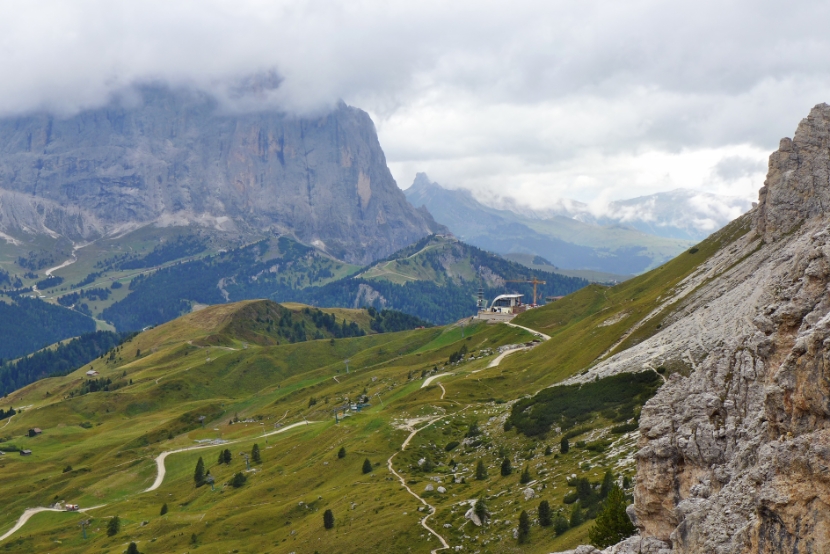 Abstieg zum Grödnerjoch