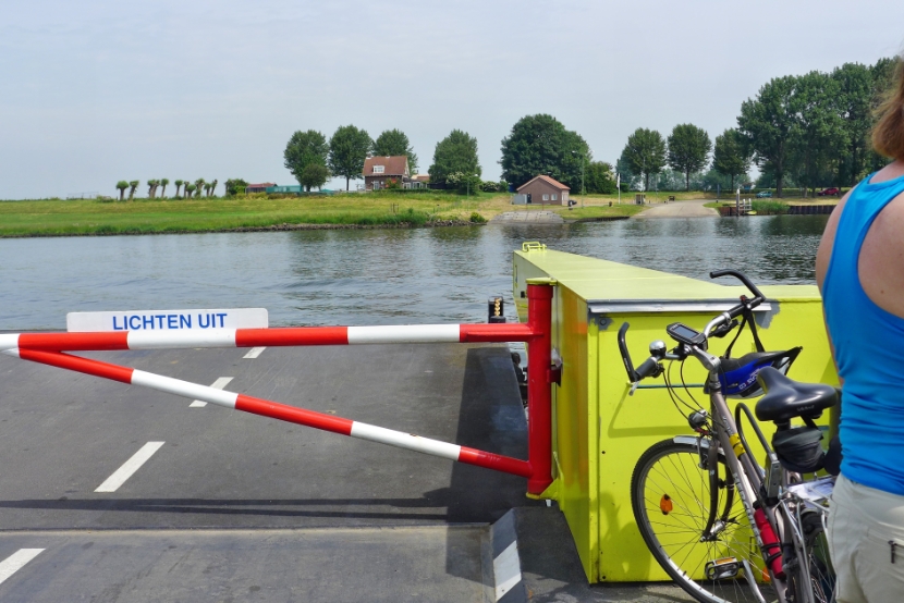 Fähre Sprang-Capelle