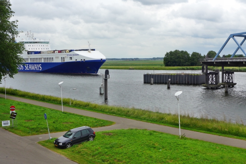 Kanalbrücke bei Sas van Gent